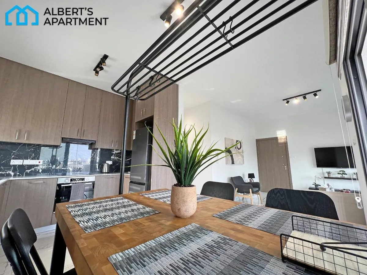 Albert'S Apartment Kamares 401 Larnaca